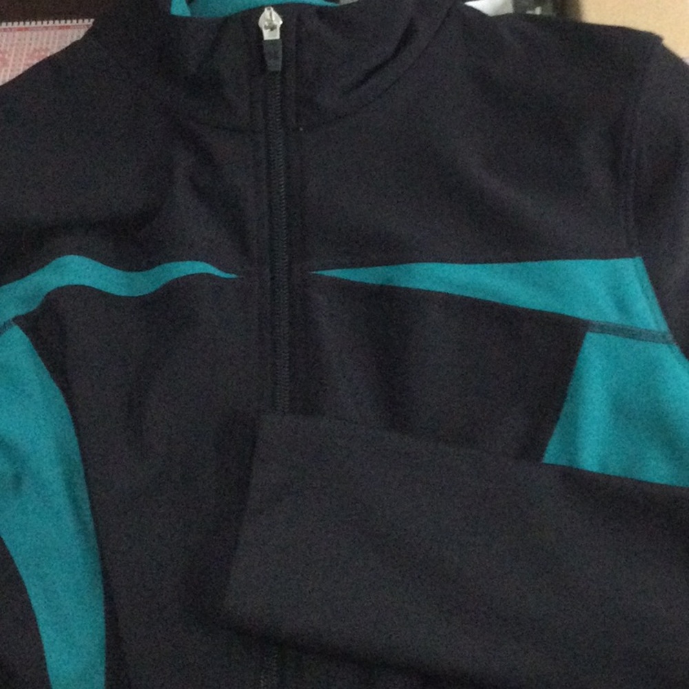 Xersion Lightweight Jacket - image 6